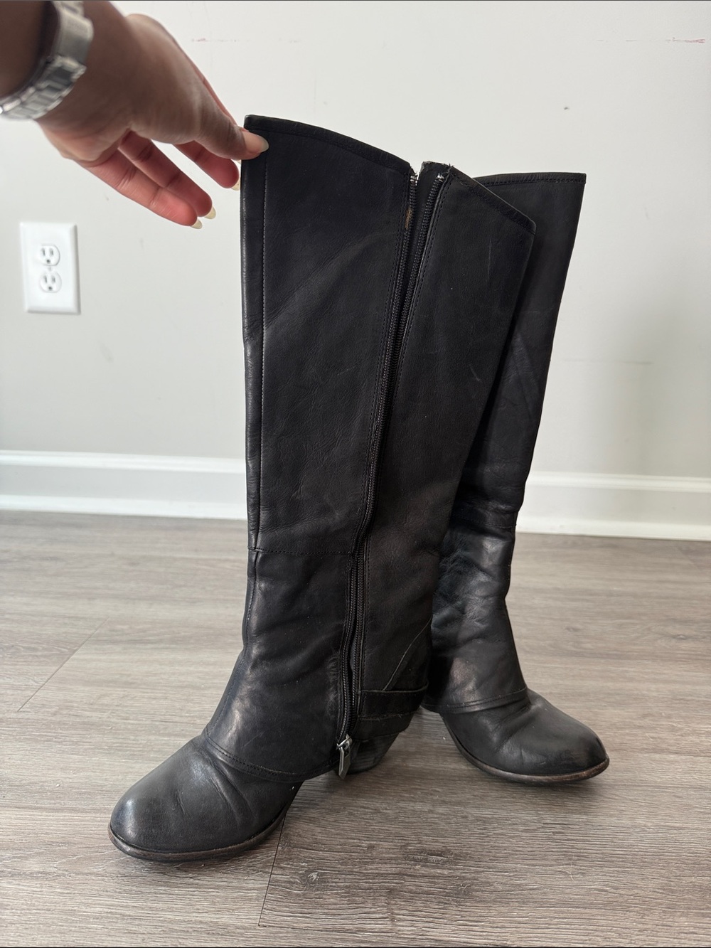 VINTAGE FERGIE BOOTSSSS - Picture 2 of 3